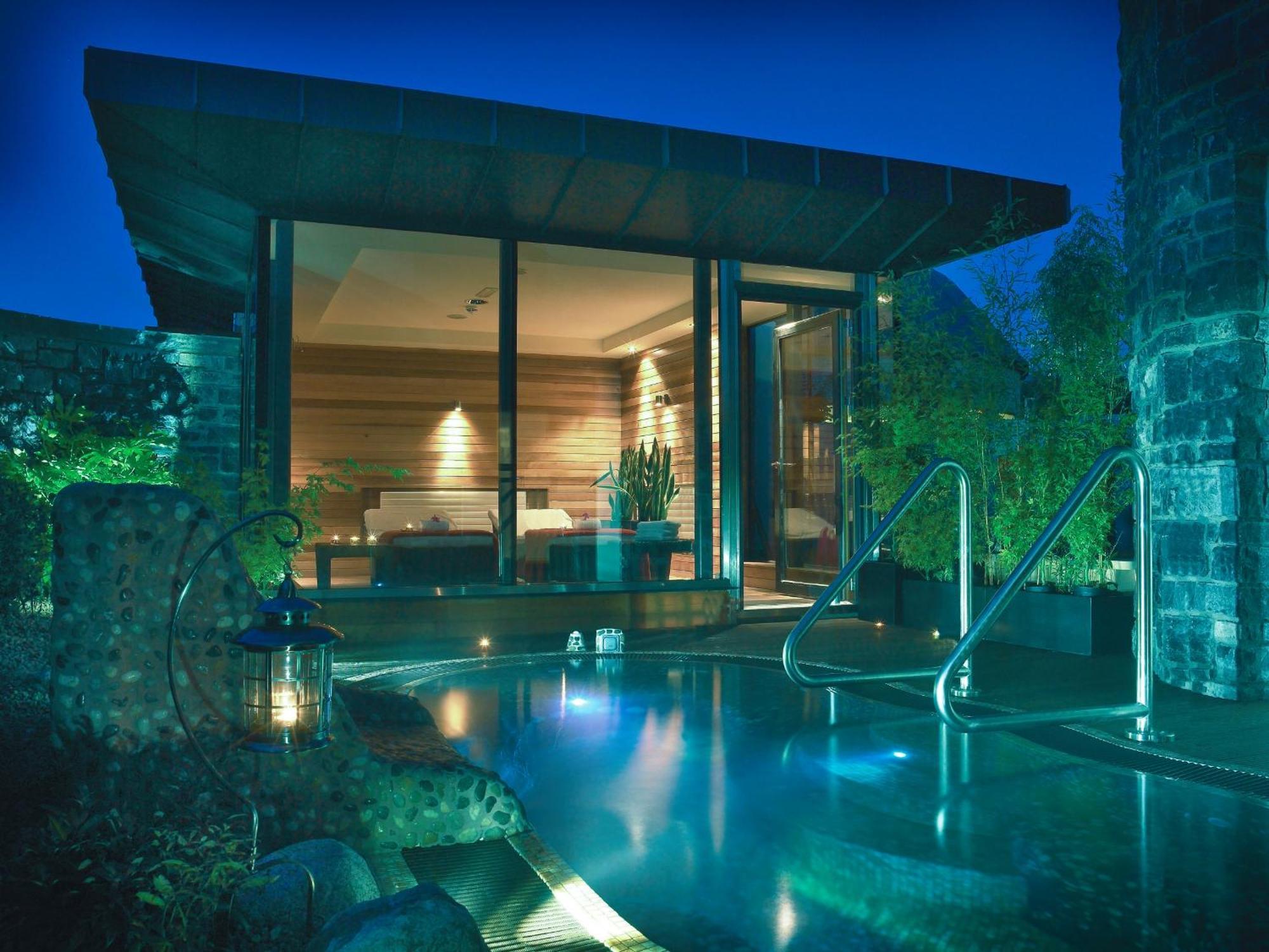 Castlecourt Hotel, Spa & Leisure Westport Exteriör bild