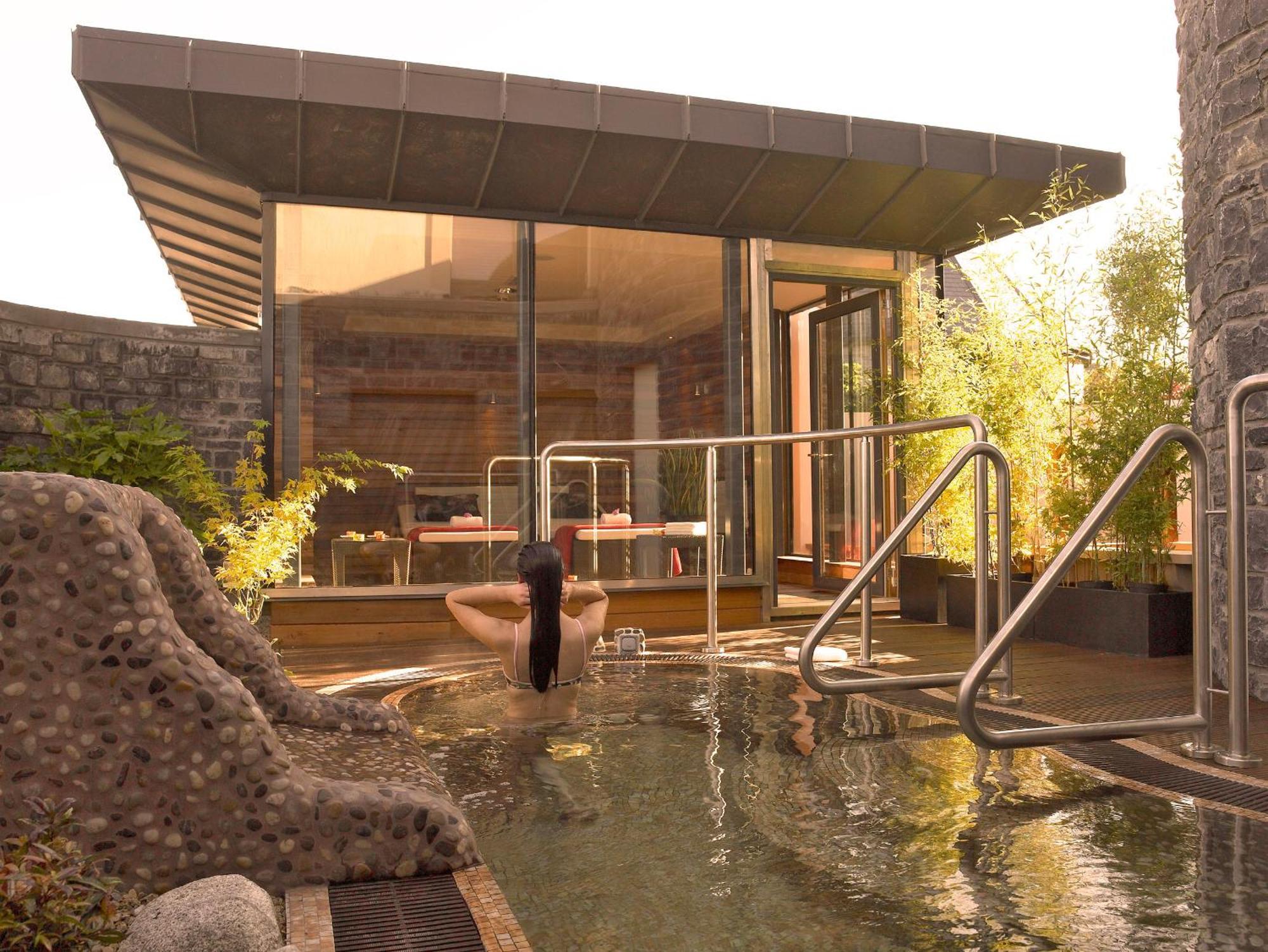 Castlecourt Hotel, Spa & Leisure Westport Exteriör bild