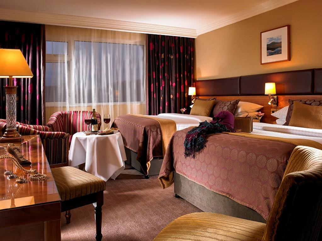 Castlecourt Hotel, Spa & Leisure Westport Exteriör bild
